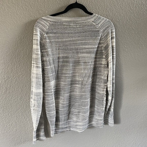 MOTH Anthropologie  Sweater Gray Marled Sheer Pullover Lightweight size large - Picture 2 of 9